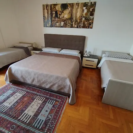فندق مبيت وإفطار Lian *
