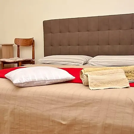 Lian Bed & Breakfast